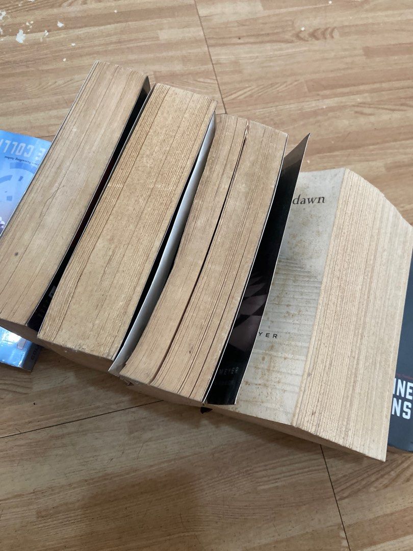 Twilight Saga Book Set (Category: Storybooks) located in Antipolo. Submitted by pinkescee (Listing ID 1411655427, Image 3). Description: - Complete set of The Twilight Saga books. - Includes "Twilight", "New Moon", "Eclipse", and "Breaking Dawn". - All books in English. - Minor wear on edges..