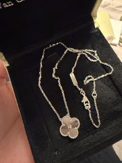 (Category: ) located in . Submitted by meowily (Listing ID 1411621404, Image 1). Description: .