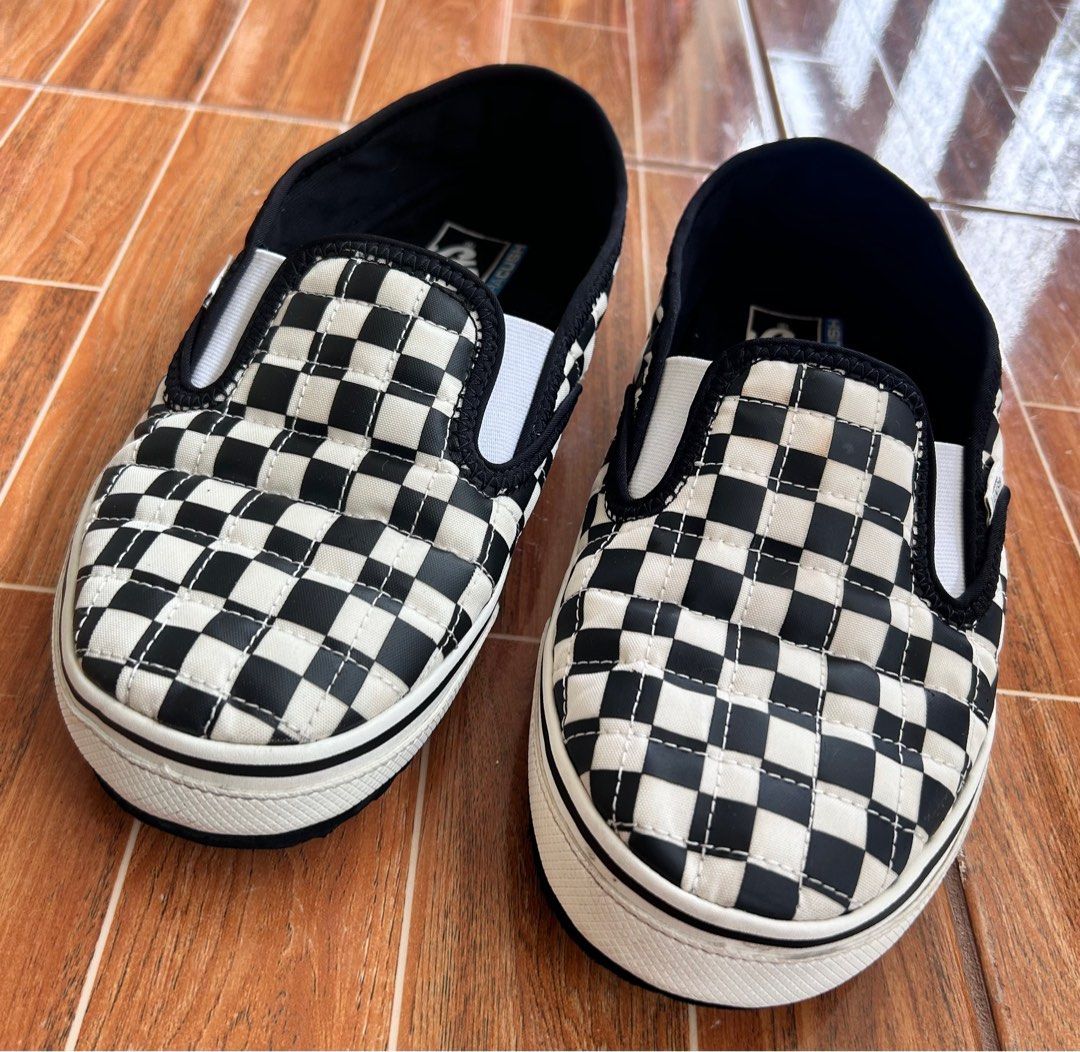 Vans Checkerboard Slip-er Ultracush (Category: Sneakers) located in Cagayan de Oro. Submitted by aljay02 (Listing ID 1411614671, Image 2). Description: Vans Slip'er Checkerboard Very good Condition pang indoor shoes size 8.5 US 26 CM .