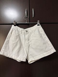 (Category: ) located in . Submitted by ahodesu (Listing ID 1411671606, Image 1). Description: .