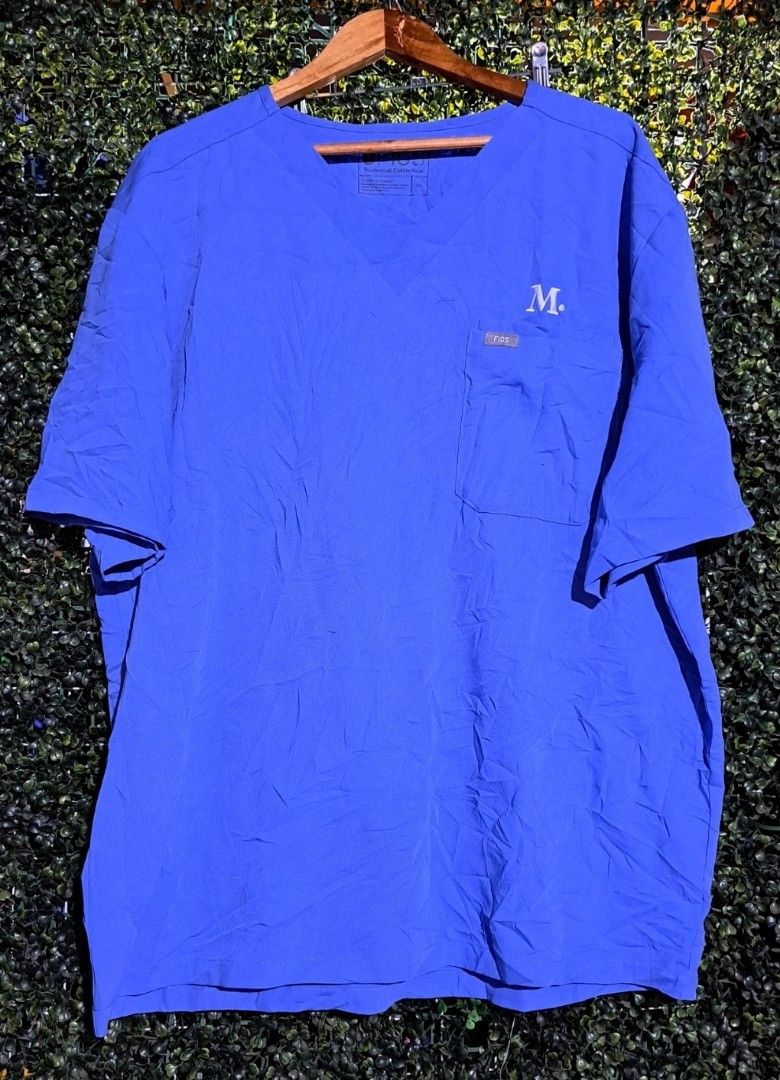 (3xl) Figs scrub top for men plus size (Category: Sets & Coordinates) located in Tanauan. Submitted by scrubsuitshoppreloved (Listing ID 1411936294, Image 1). Description: .