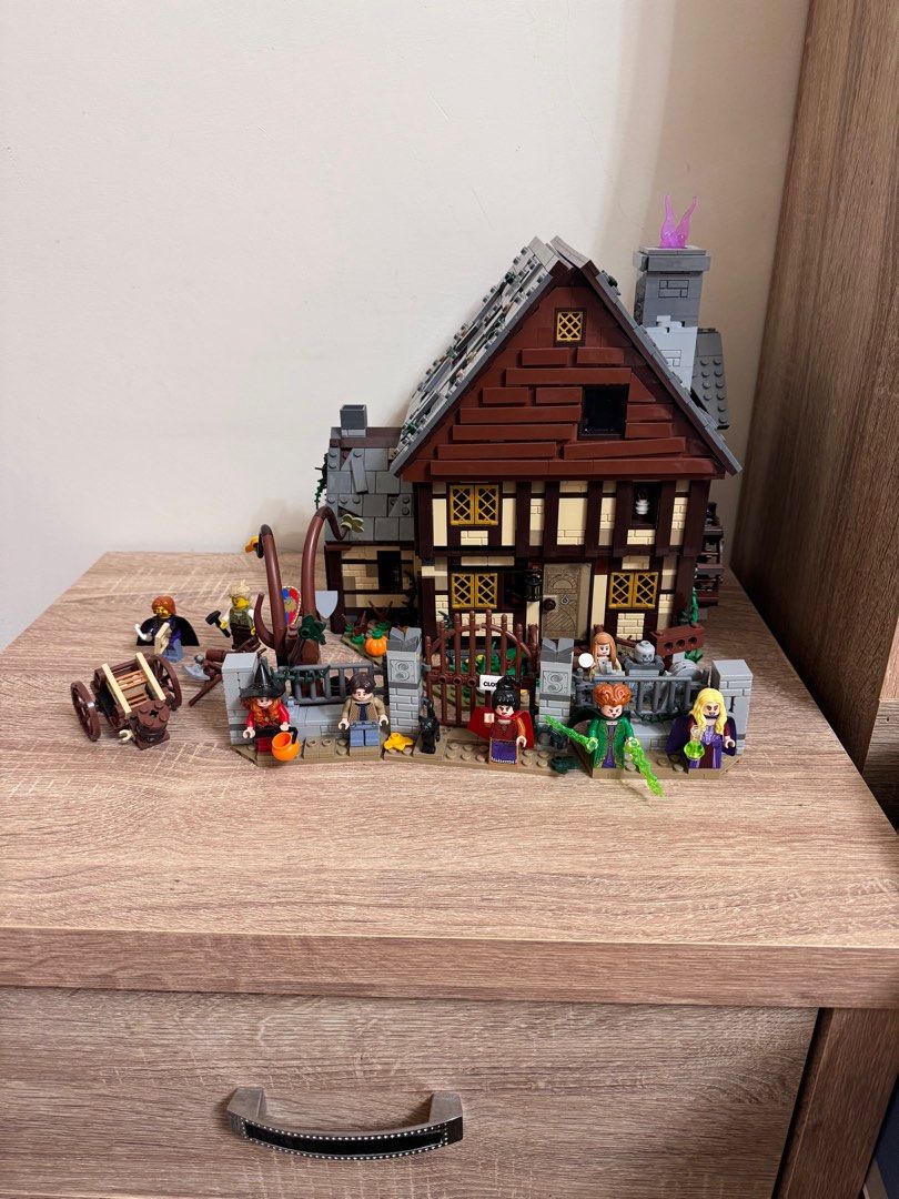 女巫也瘋狂正版樂高