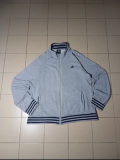 (Category: ) located in . Submitted by syndicate.thrift (Listing ID 1411934625, Image 1). Description: .