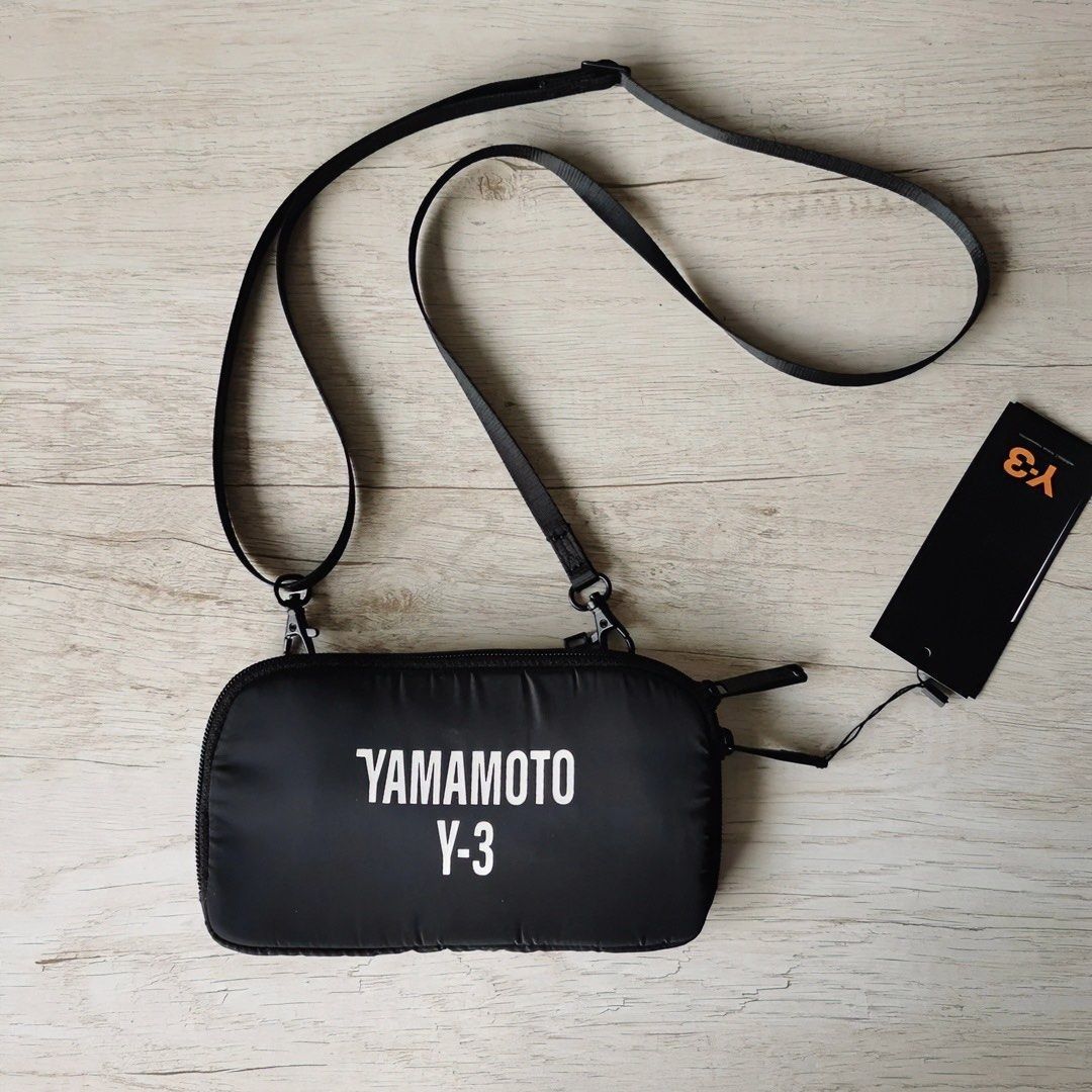 Adidas Y-3 YOHJI YAMAMOTO POUCH Classic Logo Print Nylon Waterproof Small Shoulder Bag/Crossbody Bag 19*2*11cm (Category: Sling Bags) located in Singapore. Submitted by pickplanet_sneaker_shirt (Listing ID 1411801917, Image 4). Description: 19*2*11cm Express delivery takes about 10-12 days to sg, Sorry for the urgent order. Products are continuously updated,Welcome to consult..