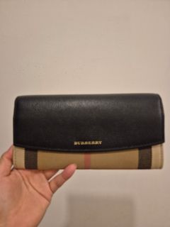 (Category: ) located in . Submitted by Adelia_preloved (Listing ID 1411933040, Image 1). Description: .