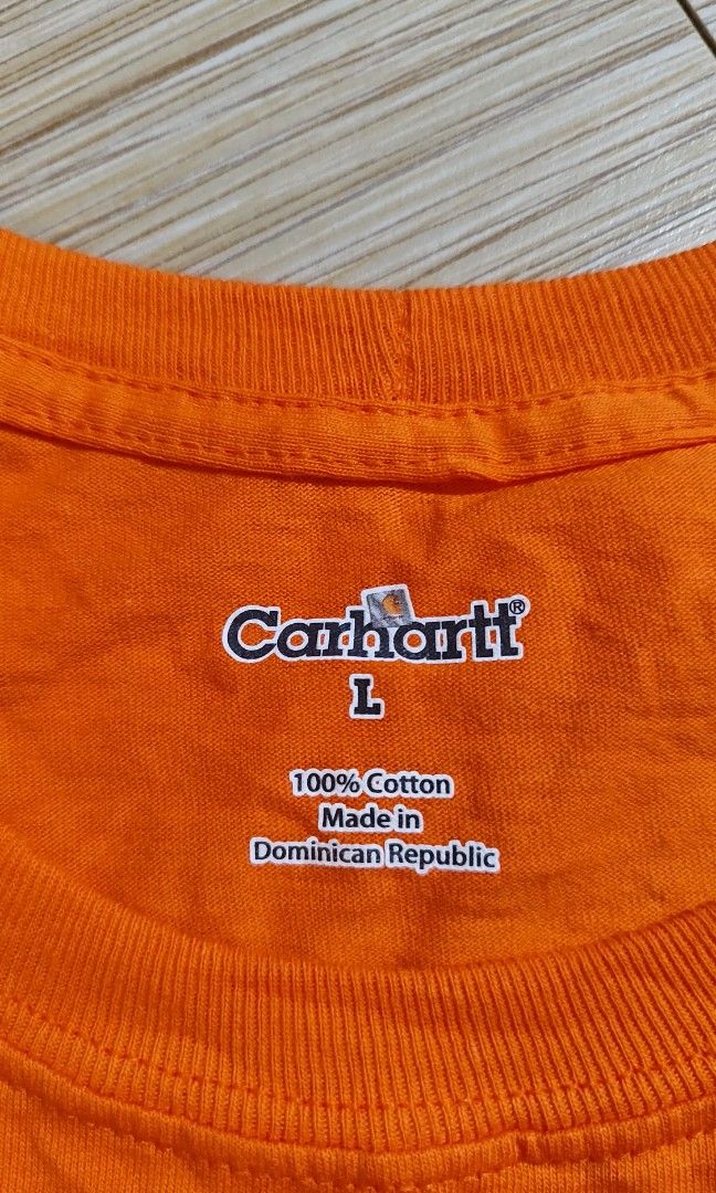 CARHARTT POCKET TEE SHIRT (Category: Tshirts & Polo Shirts ) located in Manila. Submitted by rumarabe (Listing ID 1411930213, Image 3). Description: CARHARTT POCKET TEE SHIRT-ORANGE COMPLETE TAGS SIZE: LARGE ON TAG (25x32) GOOD AS NEW CONDITION BICOL LOCATION.