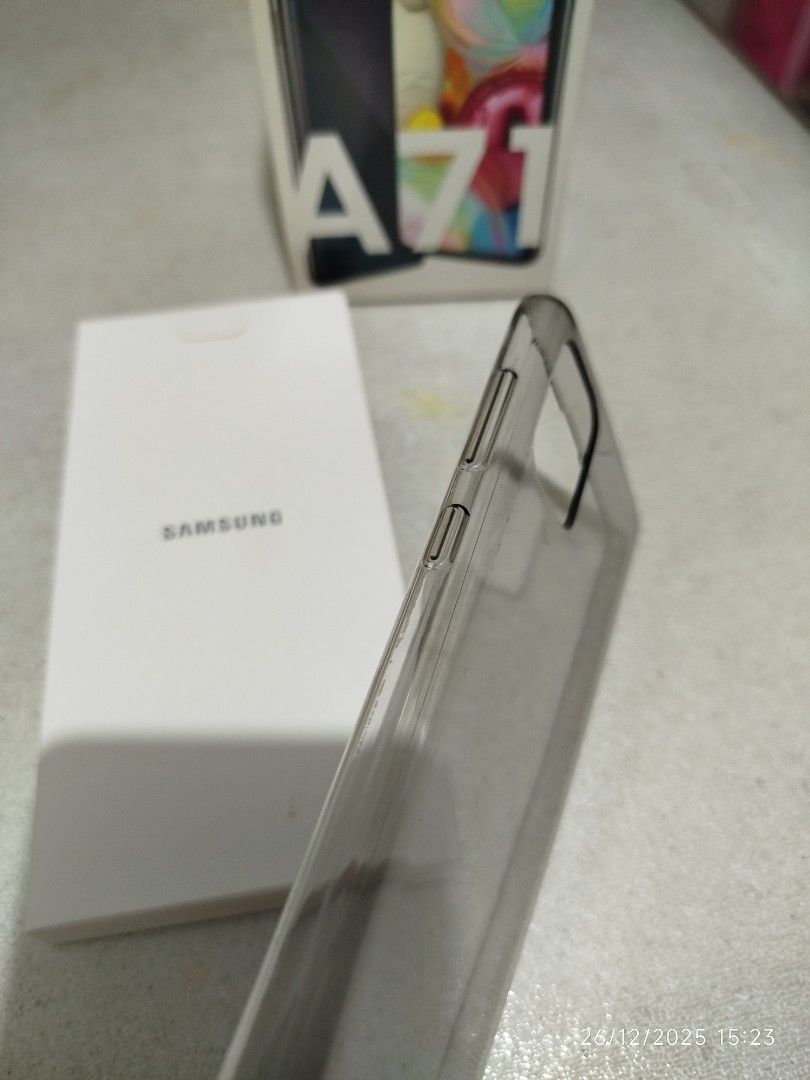 Clear case for samsung a71 (Category: Cases & Sleeves) located in Quezon City. Submitted by crci12 (Listing ID 1411844647, Image 3). Description: Original samsung a71 clear case Slightly used In good condition Actual pictures posted P100 only Meet ups: *Simplicity mini stop commonwealth ave., balara, qc. *Kindly send us a message for a schedule of meet up. *Shipping via j&t. (payments first; buyer will shoulder the shipping fee) *Same day deliver