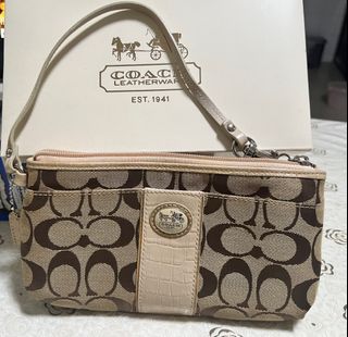 (Category: ) located in . Submitted by aqcandice (Listing ID 1411791133, Image 1). Description: .