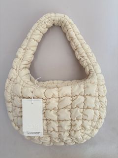 (Kategori: ) berada di . Dikirim oleh mgaragesale (ID iklan 1411833058, Gambar 1). Deskripsi: .