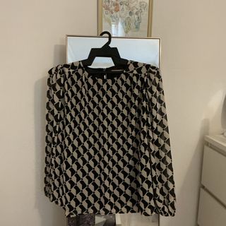 (Category: ) located in . Submitted by moonlightbbcloset (Listing ID 1411927543, Image 1). Description: .