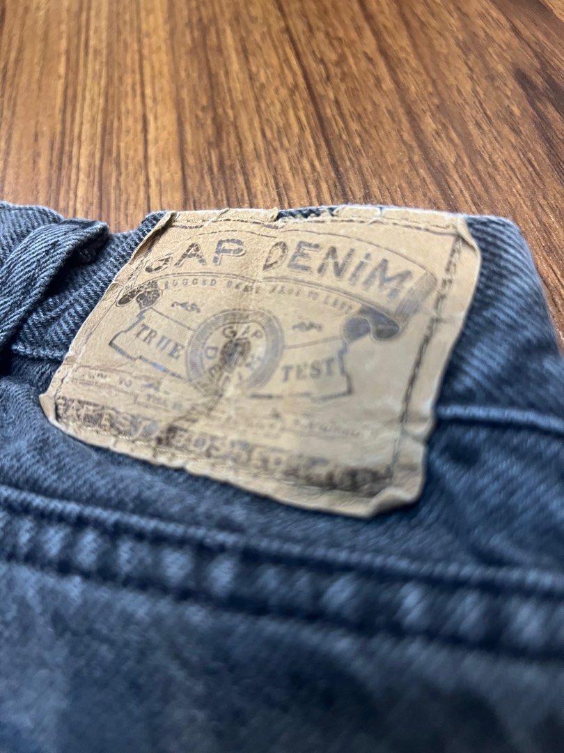 ‘Gap’ Black Washed Jorts (Category: Shorts) located in Quezon City. Submitted by inn8ing (Listing ID 1411918686, Image 3). Description: - Gap Denim shorts - Faded black wash - Gap Denim label on back - WYSIWYG (minor issues and weathering.) - 36 Waist, 21 Length, 12 Thigh Hem - Lalamove or Grab only within Metro Manila. - Shipping shouldered by the buyer..