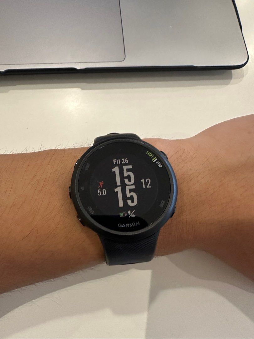 Garmin Forerunner 45 (Category: Wearables & Smart Watches) located in Las Pinas. Submitted by lancelotalvin (Listing ID 1411842942, Image 1). Description: - Garmin Forerunner 45 - Well Used but still functional Minor Issue: Unit only. No charging Cable.