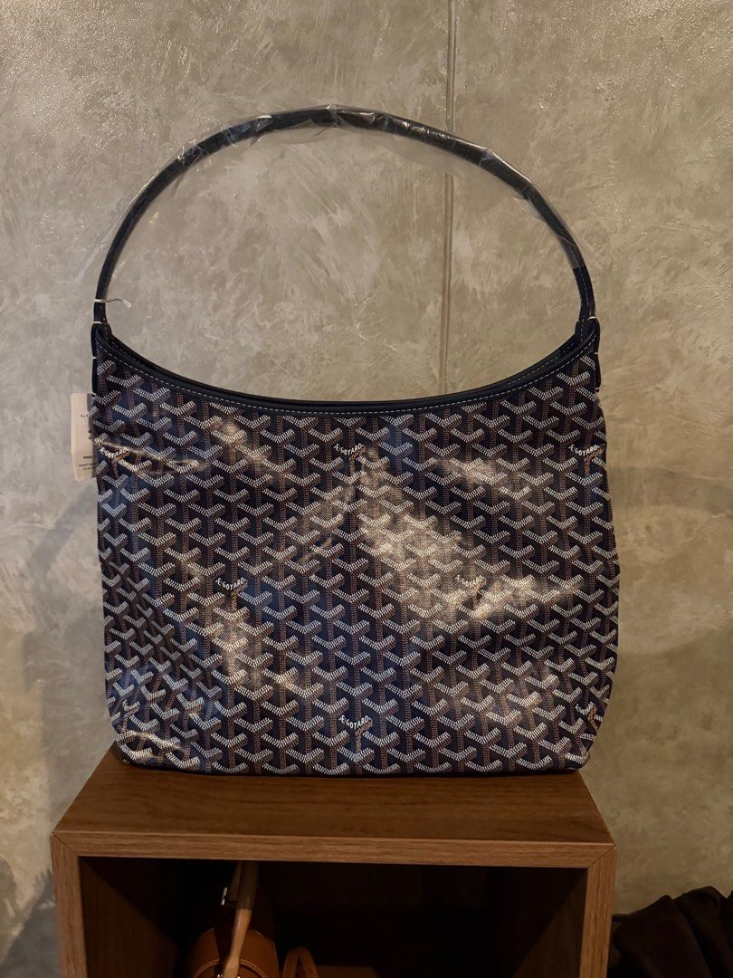 Goyard Boheme Navy (Category: Luxury Bags & Wallets) located in Rizal. Submitted by shopaholicsnook (Listing ID 1411781619, Image 1). Description: Fresh from the store in Tokyo With dustbag and paper bag.