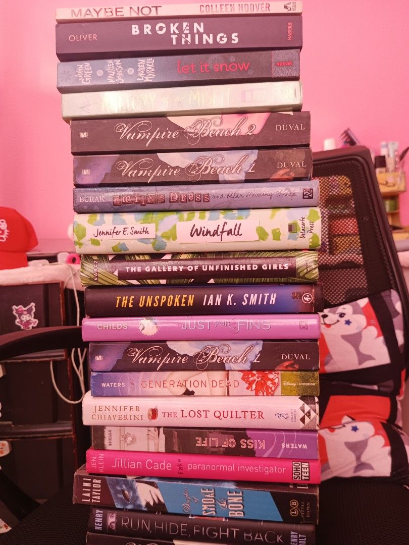 INTERNATIONAL BOOKS (ABAYANANGELA) (Category: Storybooks) located in Bacoor. Submitted by abayanangela (Listing ID 1411915004, Image 1). Description: INTERNATIONAL BOOKS.