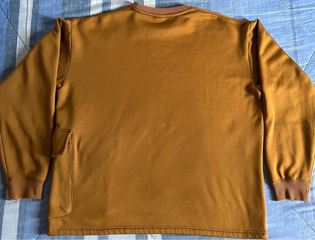 Logos Park Brown Boxy Sweatshirt (Category: Activewear) located in Bacoor. Submitted by JB_Store02 (Listing ID 1411844307, Image 2). Description: Type: Boxy Sweatshirt from LOGOS park Brand: LOGOS Color: Brown Size: Medium Dimensions: Length - 26 inches/ Width - 24 inches Price: 299 php only .