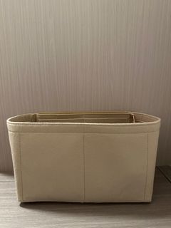（分類：）位於 。 由 kittyleelee 提交（商品編號 1411938843，圖片 1）。簡介： 。