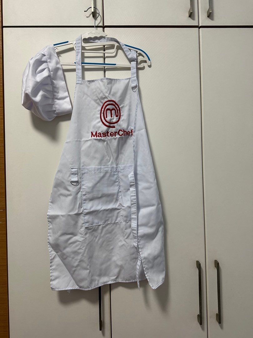 MasterChef Apron and Chef Hat Set, Furniture & Home Living, Kitchenware ...