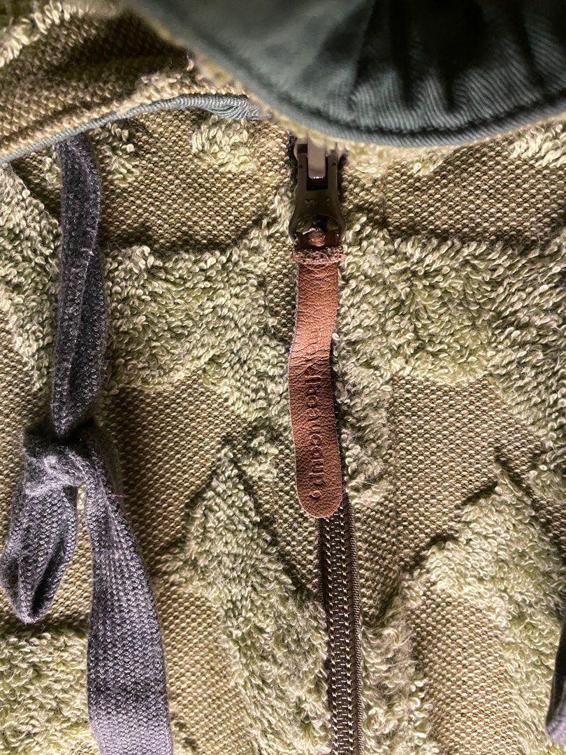 Mercibeaucoup - Zip Up Hoodie (Category: Coats, Jackets and Outerwear) located in Imus. Submitted by damntithabit (Listing ID 1411939031, Image 3). Description: Dog Pattern all over the jacket , cool details. Width: 18.5 in Length: 26 in.