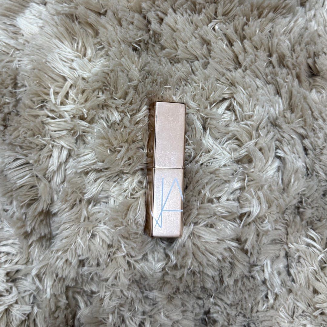 NARS Afterglow Lipstick - Dolce Vita (Category: Makeup) located in Quezon City. Submitted by glitznbits (Listing ID 1411906683, Image 1). Description: 🎀0.8g.