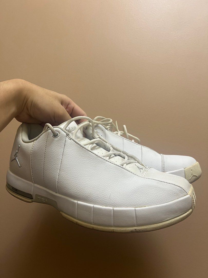 Nike Air Jordan - Team Elite 2 Low (Category: Sneakers) located in Quezon City. Submitted by anbaksing (Listing ID 1411782350, Image 1). Description: Original and authentic shoes. Good condition. Needs a little cleaning in some parts. Only worn a few times then put in long-term storage na. US 10, EUR 44 My address is near Trinoma, Quezon City. Pwede po delivery (full payment upon courier arrival and verification) or meet up at Trinoma..
