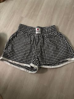 (Category: ) located in . Submitted by instocks0nly (Listing ID 1411909604, Image 1). Description: .
