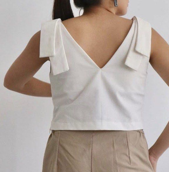 Premium Linen Blouse / short sleeve (Category: Blouses) located in Quezon City. Submitted by hapidrops (Listing ID 1411922246, Image 2). Description: .