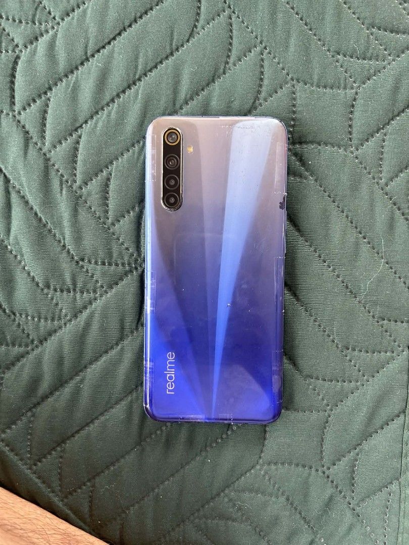 realme 6 (Category: Realme) located in Manila. Submitted by philr80538 (Listing ID 1411823252, Image 1). Description: .
