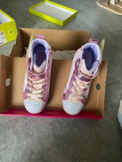 （分類：）位於 。 由 bon_cheng 提交（商品編號 1411812134，圖片 1）。簡介： 。