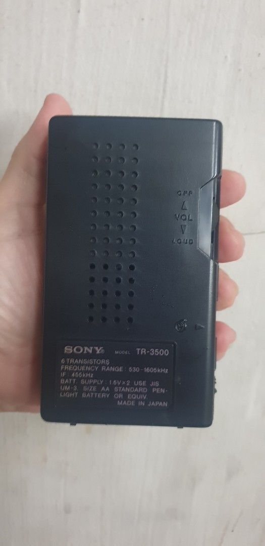 Sony Pocket Transistor Radio (Category: Portable Music Players) located in Manila. Submitted by zandre615 (Listing ID 1411878322, Image 3). Description: Sony transistor radio for sale Model TR 3500 AM only no FM Runs with 2 AA battery With leather jacket Made in jepan Manila area.