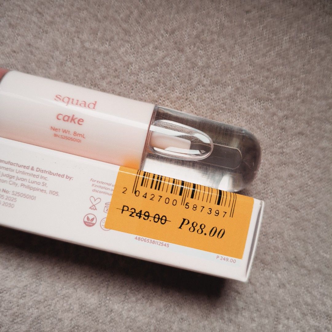 Squad Cosmetics Lip Fix Duo (fixing color & gloss) - Cake (Category: Makeup) located in Valenzuela. Submitted by cloudkyscart (Listing ID 1411834312, Image 3). Description: Selling the Squad Cosmetics Lip Fix Duo I bought last Dec. 21, 2025. I only used it once for swatching kaso hindi ko po shade. Price is fixed po. RFS: Not my shade..