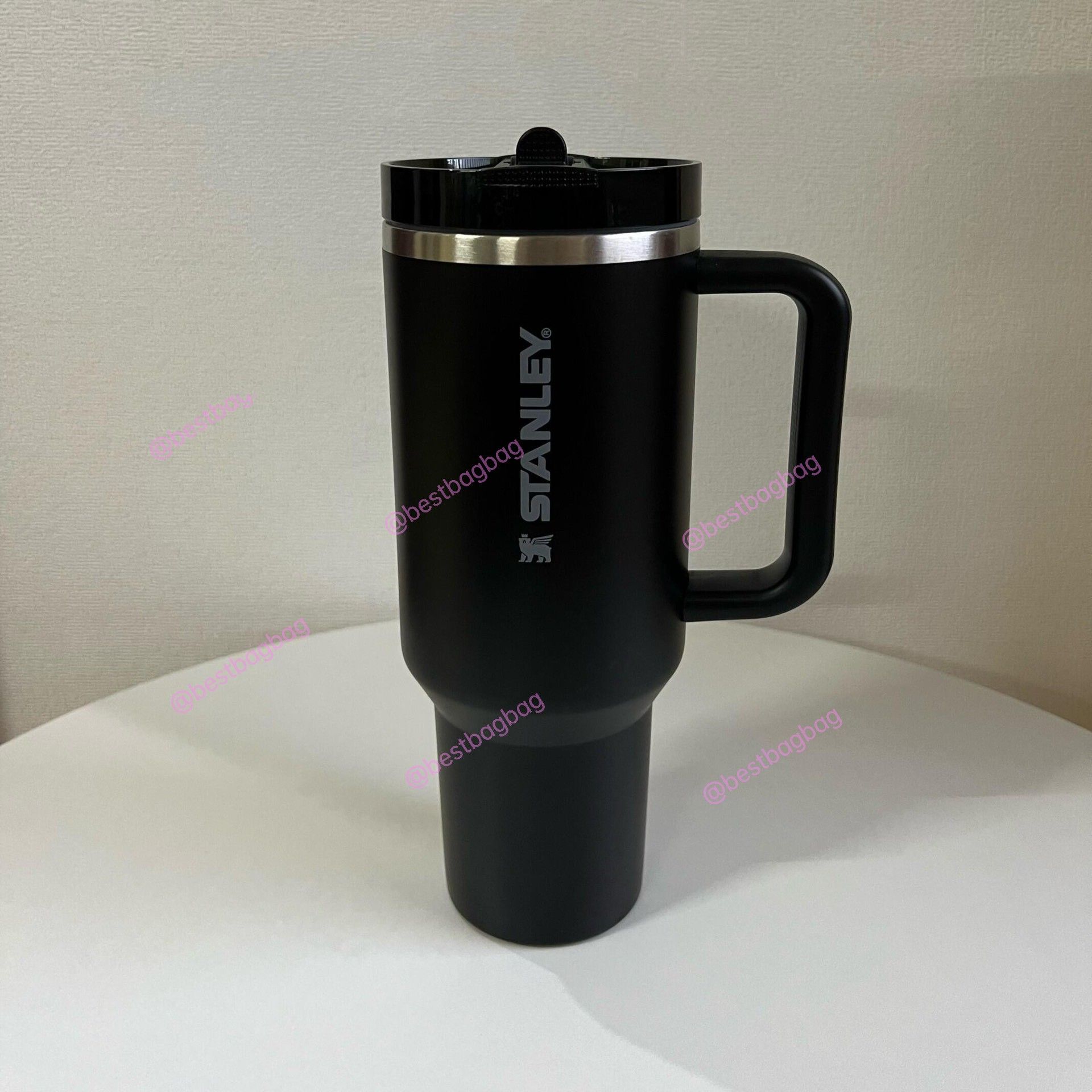 STANLEY Big Mac straw cup thermos cup office home car fashionable large capacity (Category: Water Bottles & Tumblers) located in Singapore. Submitted by worldwidedeals (Listing ID 1411871087, Image 3). Description: .