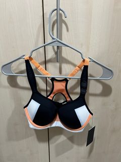 (Category: ) located in . Submitted by ex-box (Listing ID 1411830953, Image 1). Description: .