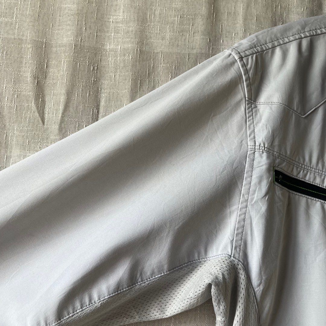 WM BEST Gray Jacket (Category: Coats, Jackets and Outerwear) located in Bulacan. Submitted by ishrm (Listing ID 1411872600, Image 3). Description: Length - 62cm Shoulders- 48cm Sleeve - 61cm Issue: Stains MOD: J&T only MOP: GCash (Payment First).