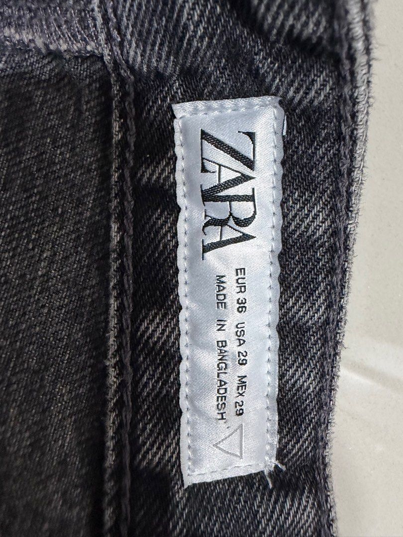 Zara Gray Denim Jeans (Category: Jeans) located in Mandaluyong City. Submitted by getbounced (Listing ID 1411949812, Image 2). Description: - Zara gray denim jeans - Size 29 - Made in Bangladesh - Waist: approximately 14 inches - Inseam: approximately 29 inches - Leg opening: approximately 6 inches - Button fly closure - Classic five-pocket design.