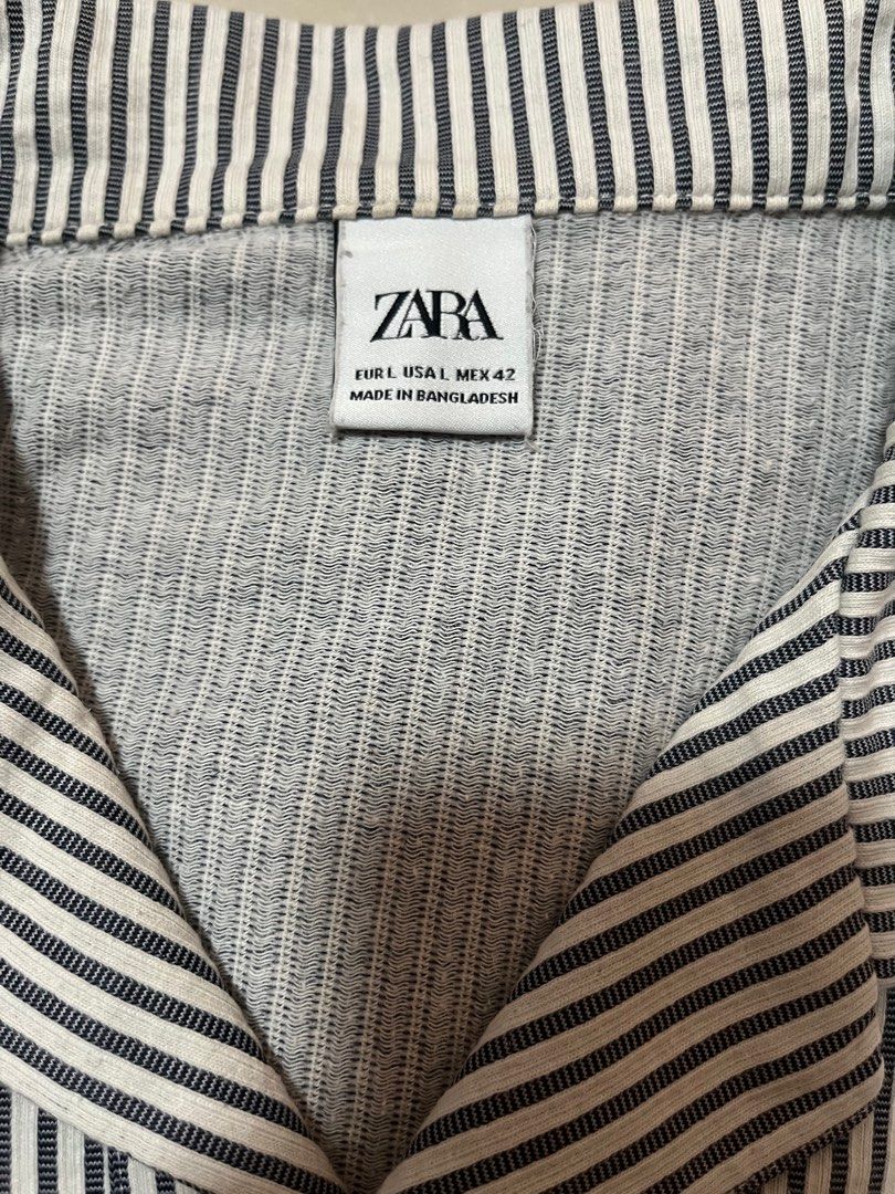Zara Striped Polo Shirt (Category: Tshirts & Polo Shirts ) located in Dasmarinas. Submitted by kyle_estacio (Listing ID 1411853637, Image 2). Description: - Zara polo shirt - Striped pattern - Collared neckline - Short sleeves - Size L on Tag: Fits M - Made in Bangladesh - Relaxed fit - Classic design - Great for casual wear W:19-20 L:26-27.