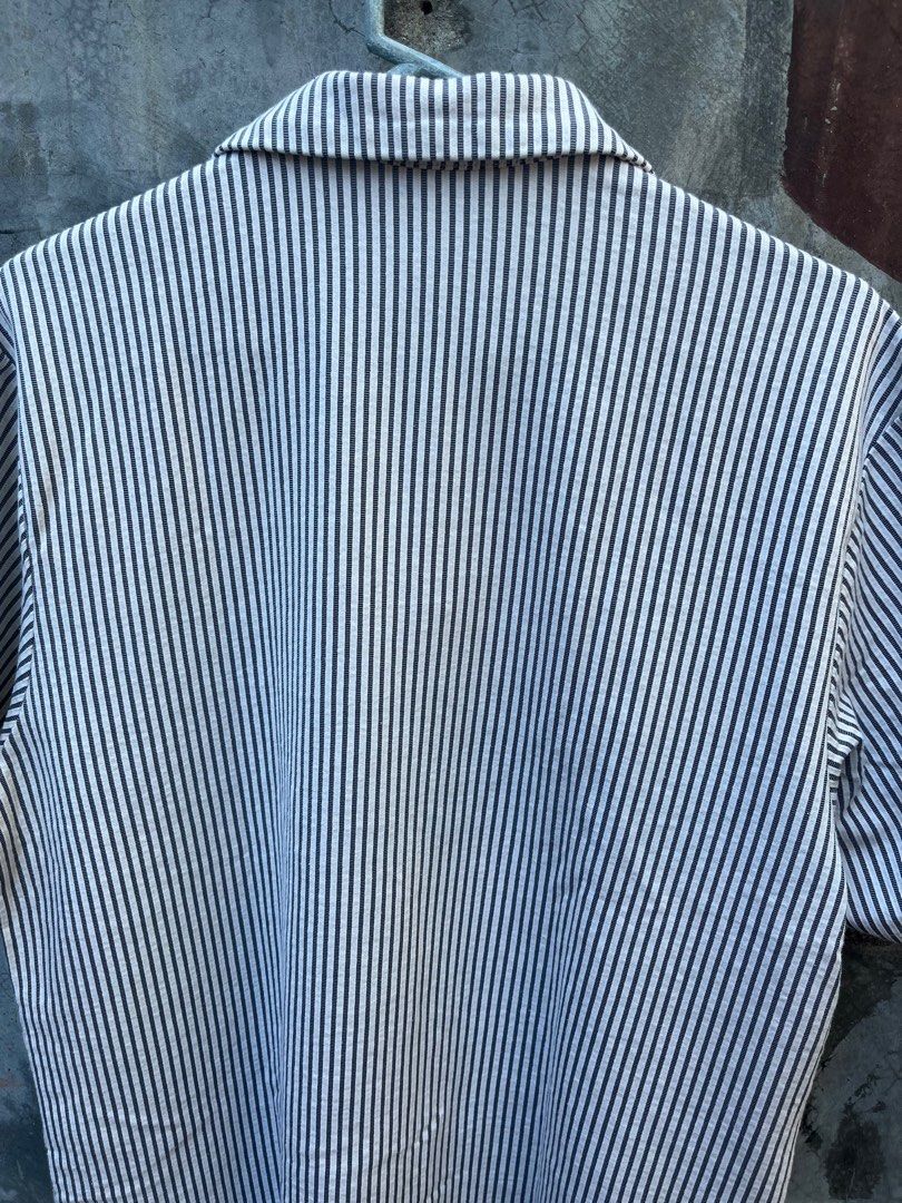 Zara Striped Polo Shirt (Category: Tshirts & Polo Shirts ) located in Dasmarinas. Submitted by kyle_estacio (Listing ID 1411853637, Image 3). Description: - Zara polo shirt - Striped pattern - Collared neckline - Short sleeves - Size L on Tag: Fits M - Made in Bangladesh - Relaxed fit - Classic design - Great for casual wear W:19-20 L:26-27.