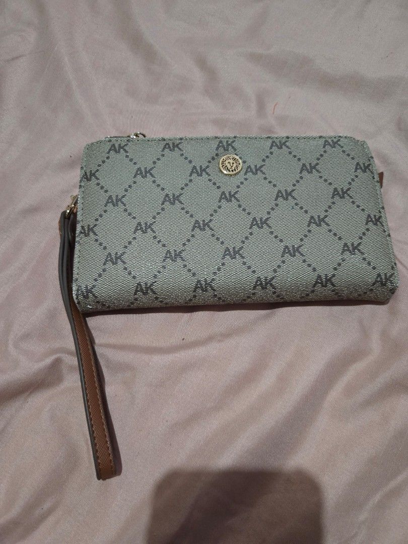 Anne Klein wallet (Category: Wallets & Card holders) located in Cainta. Submitted by nessft (Listing ID 1411986553, Image 1). Description: from us. original. twice used..