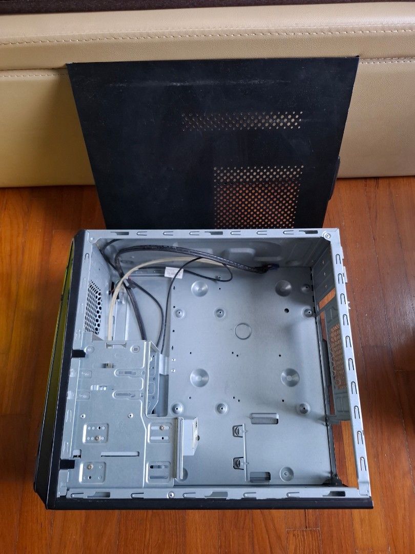 Assorted CPU Casings65606021629441111