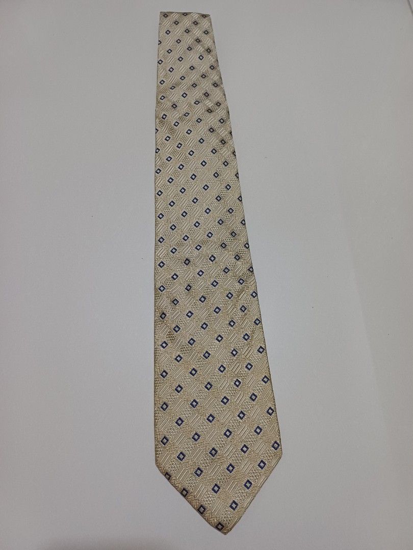 Assorted Patterned Neck Ties (Category: Ties) located in Singapore. Submitted by jazzyshop (Listing ID 1412094841, Image 2). Description: DEFINITELY AUTHENTIC!! Designer Silk & polyester neck ties, sold individually. Can also buy in package, as stated below:- 1 piece only - $12 2 pcs in package- $22 3 pcs in package- $30 - All Neckties are lightly used, kept in immaculate condition - Wide range of colors and patterns: solids, geometric designs, a