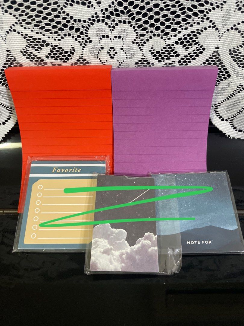 Assorted Post-it Notes (Category: Stationery & School Supplies) located in Singapore. Submitted by pyrrhicv (Listing ID 1411734674, Image 1). Description: Take all for $2. Post it brand ones are the “super sticky” version (see pic2)..