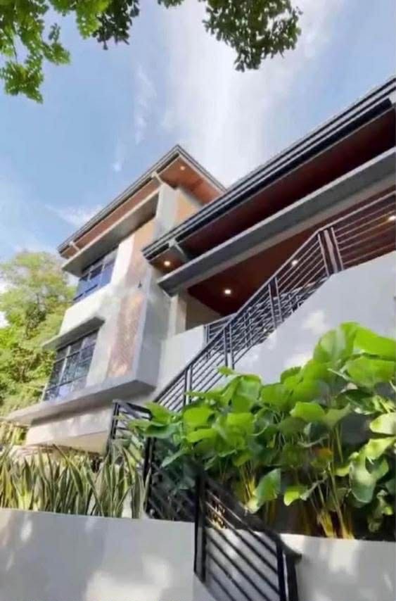 (Category: ) located in . Submitted by themanilenorealtor (Listing ID 1412081874, Image 1). Description: .