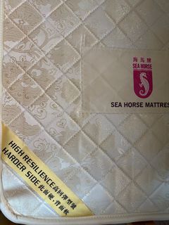 （分類：）位於 。 由 jchan1990 提交（商品編號 1412010959，圖片 1）。簡介： 。