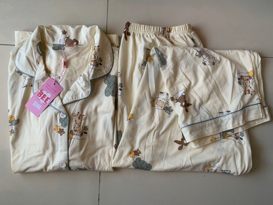 Bee Thailand Brand Plus Size Pajama Set (Category: Undergarments & Loungewear) located in Quezon City. Submitted by theclosetqueen (Listing ID 1412010895, Image 1). Description: Measurements: Top - 54” x 27” Bottom - 28” to 46” waist, Length - 39”.