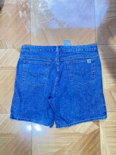 (Category: ) located in . Submitted by thriftmehard (Listing ID 1412131360, Image 1). Description: .