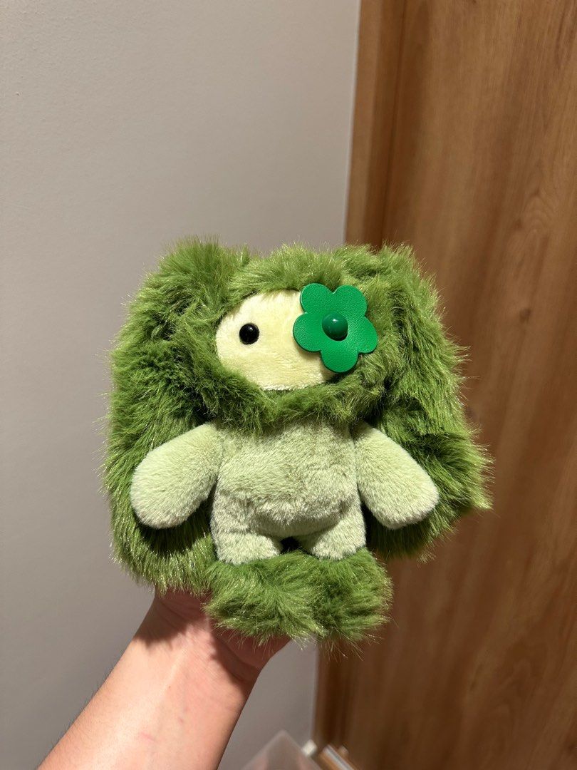 cj hendry juju phillips auction house plush bunny keychains key