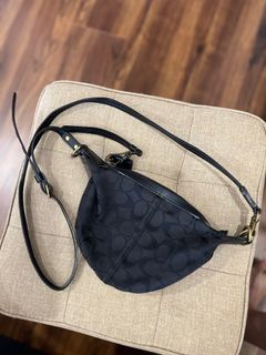 (Category: ) located in . Submitted by auntie111 (Listing ID 1412019489, Image 1). Description: .