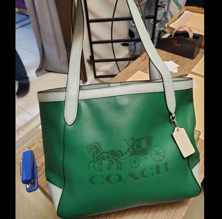 (Category: ) located in . Submitted by dresserhackph (Listing ID 1412023159, Image 1). Description: .