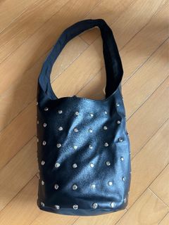 （分類：）位於 。 由 ferrariii.pawn 提交（商品編號 1412031762，圖片 1）。簡介： 。
