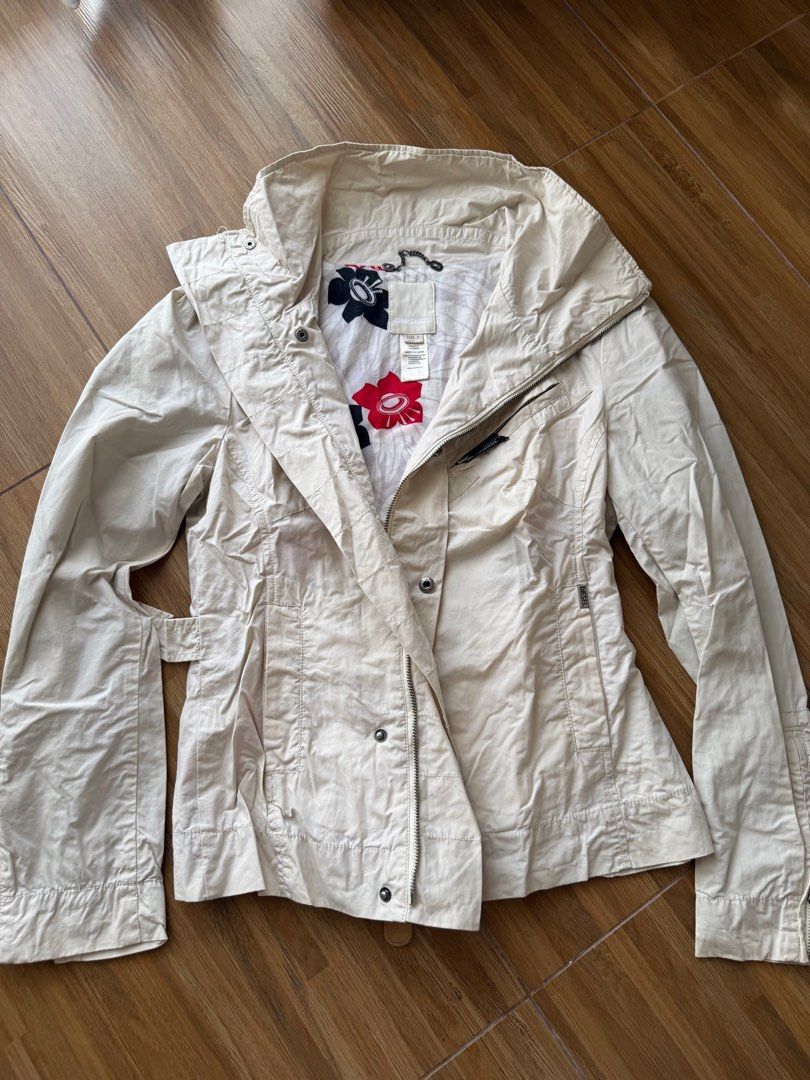 Diesel Jacket (Category: Coats, Jackets and Outerwear) located in Quezon City. Submitted by kween_g (Listing ID 1411966467, Image 2). Description: PreLoved Jacket Diesel Brand Small size .