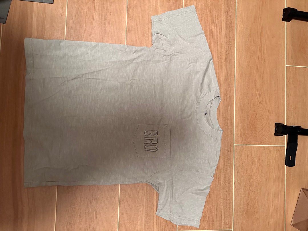 Grocery basic T （分類：T-shirt、恤衫、有領衫）位於 Hong Kong。 由 hkg_jeff 提交（商品編號 1412098598，圖片 1）。簡介： Size F Length 66cm 只穿一次。